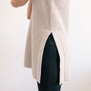Aritzia Wilfred Sleeveless Sweater